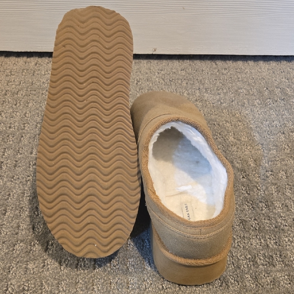 American Eagle Outfitters Tan Platform Slip-Ons - Picture 3 of 3